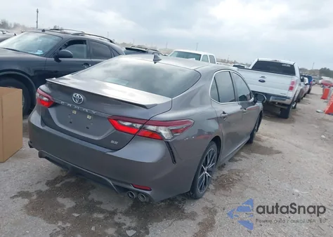 2022 Toyota Camry Se z USA, uszkodzony, nr VIN 4T1G11AK8NU627929
